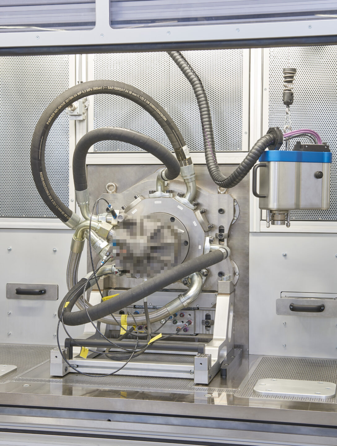 Vorderansicht auf Prüfstand für Main Fuel Pump